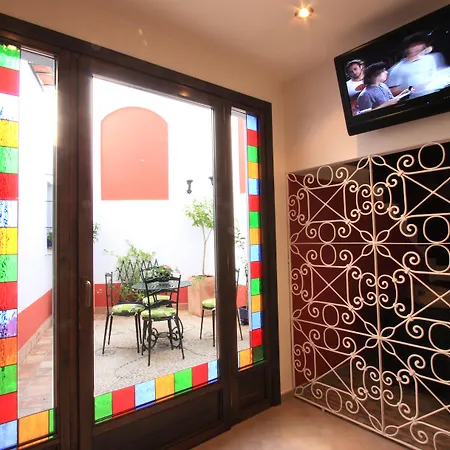Casa Banos De La 4*