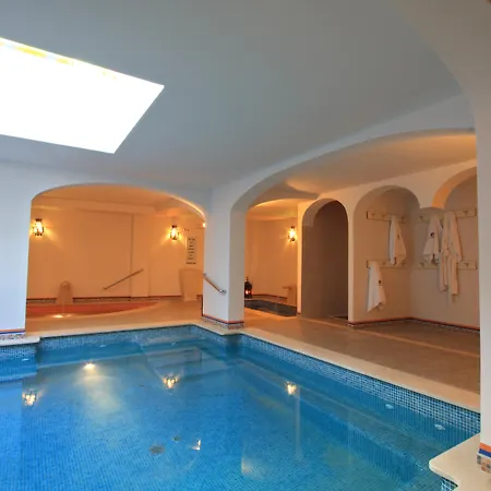Casa Banos De La 4*