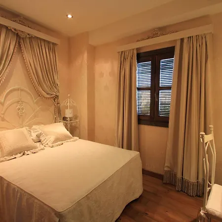 Hotel Casa Banos De La 4*